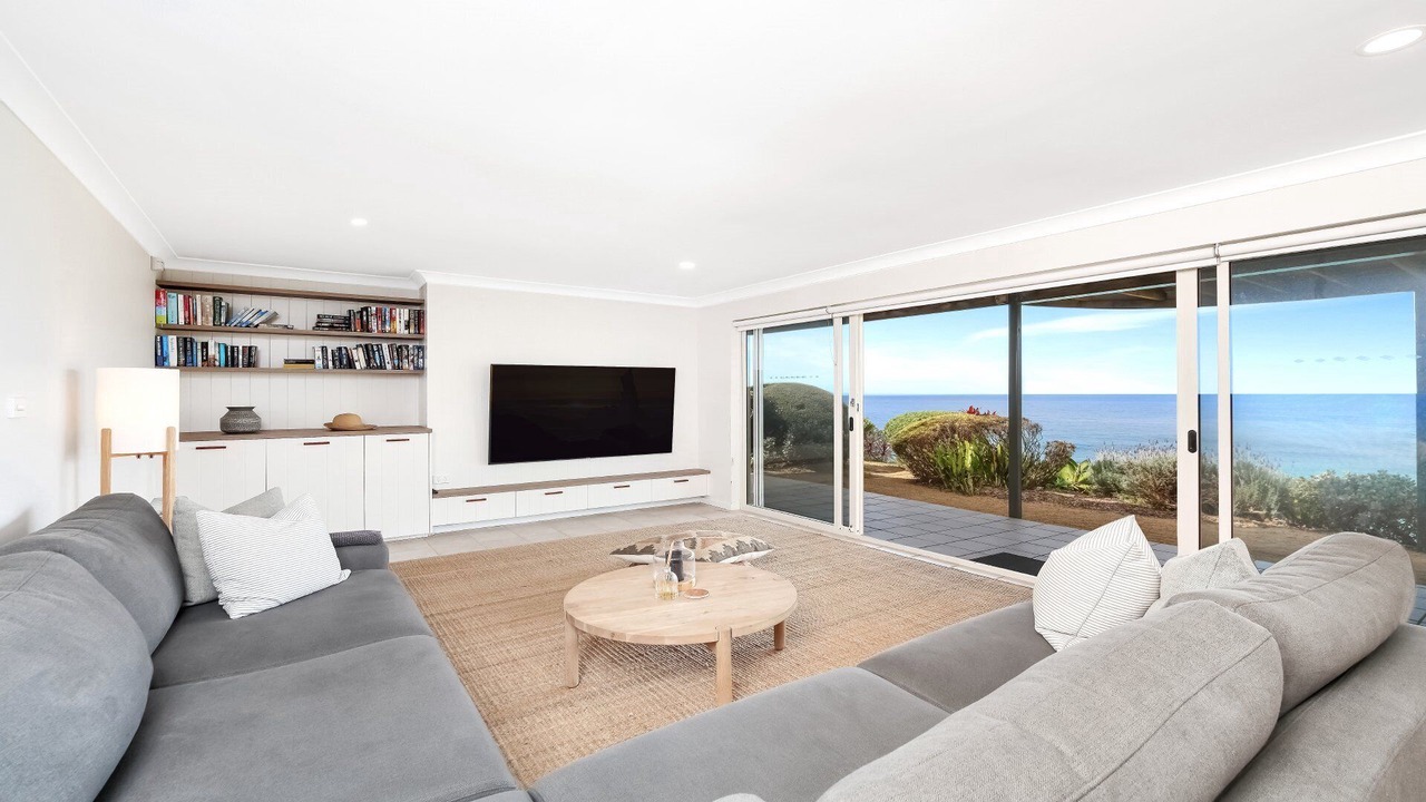 Photo of Livingroom in Macmasters Beach