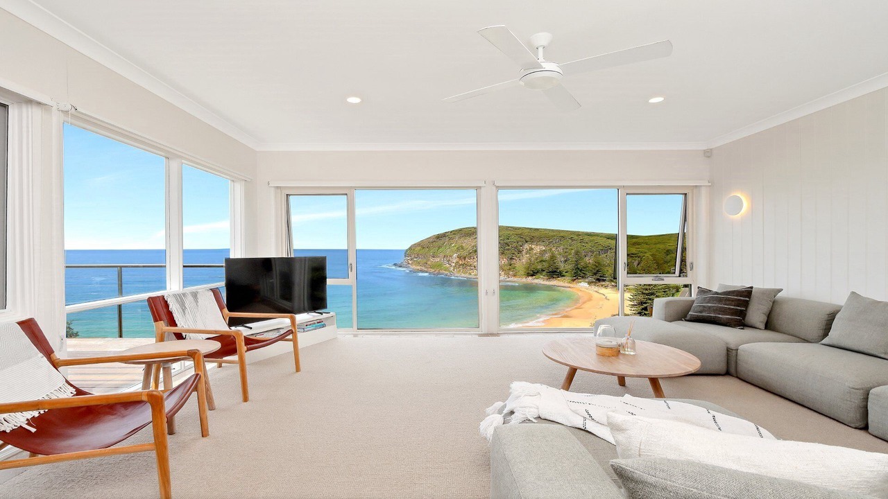 Photo of Livingroom in Macmasters Beach