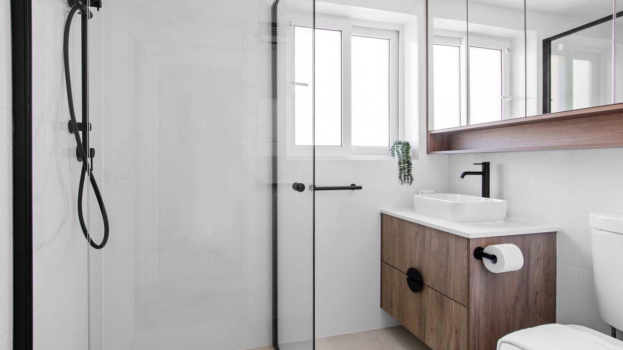 Photo of Bathroom in Clovelly
