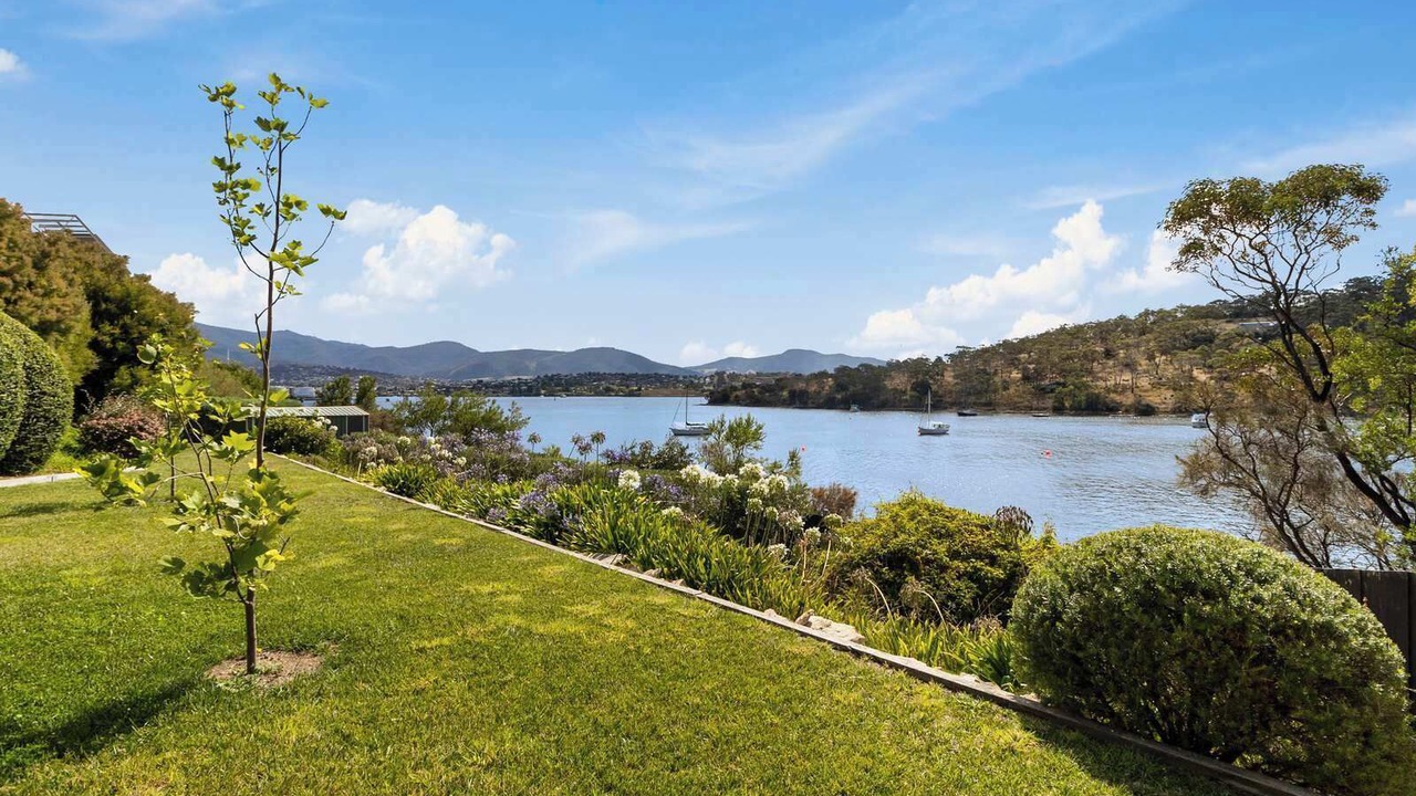 Photo of Outdoor in Geilston Bay