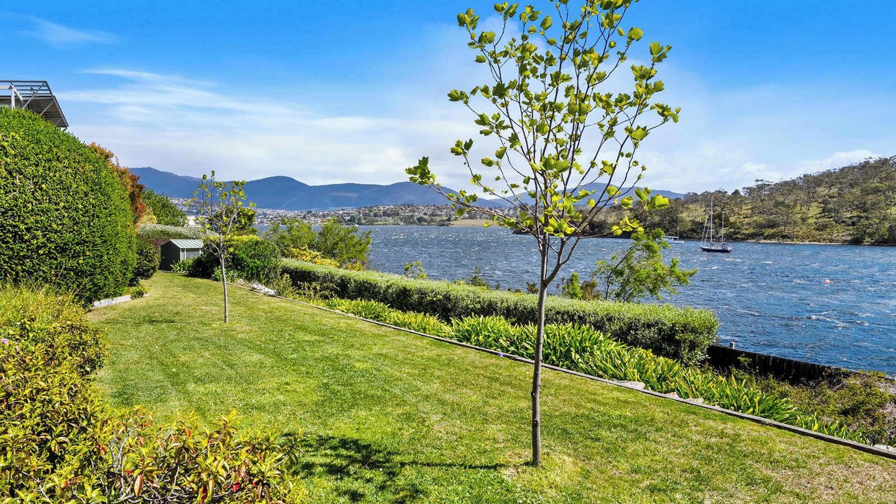Photo of Outdoor in Geilston Bay