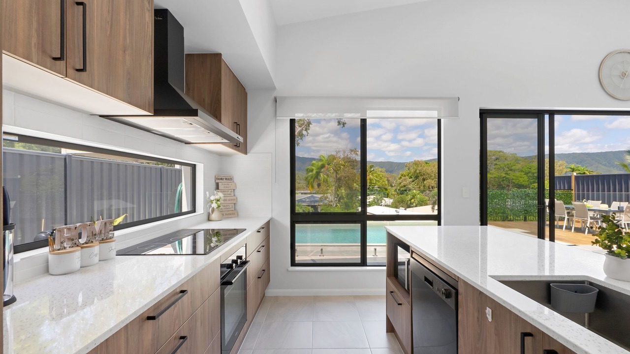 Photo of Kitchen in Trinity Beach