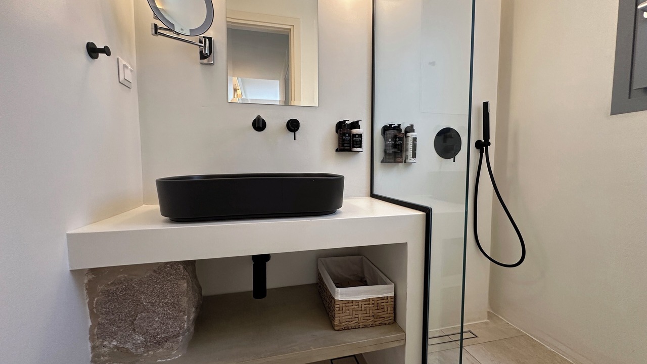 Photo of Bathroom in Adamas