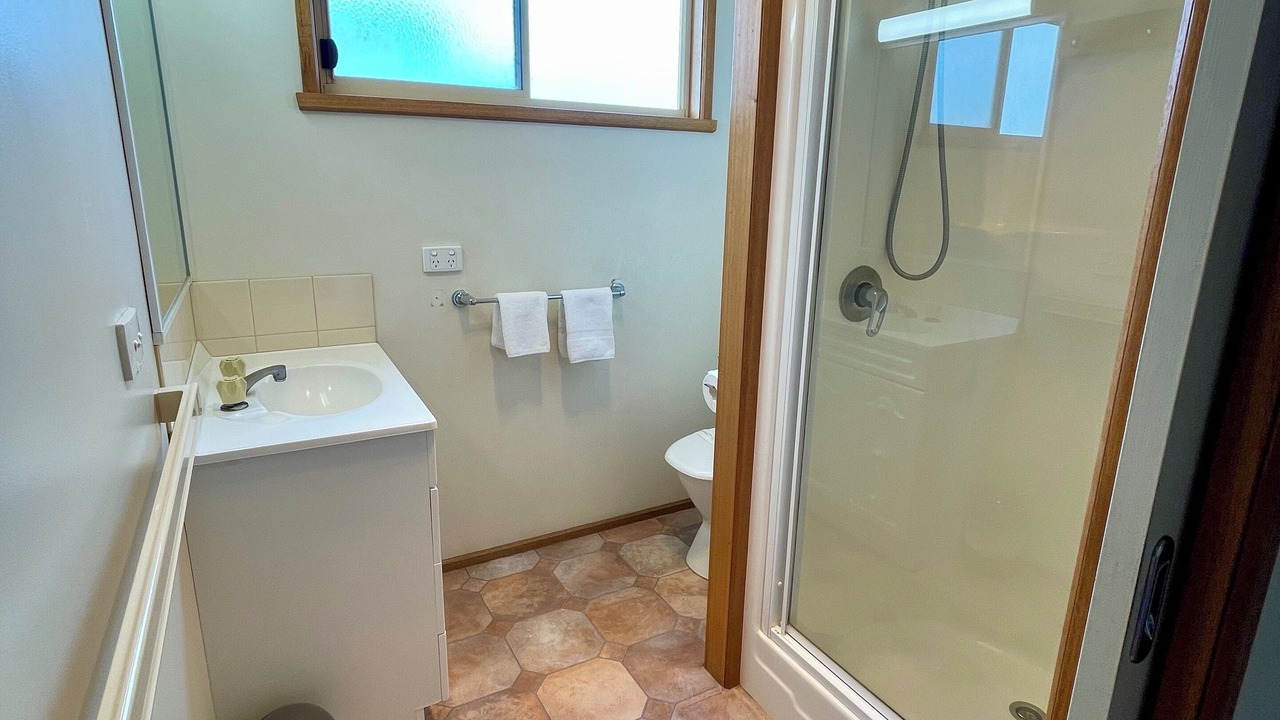 Photo of Bathroom in Red Cliffs