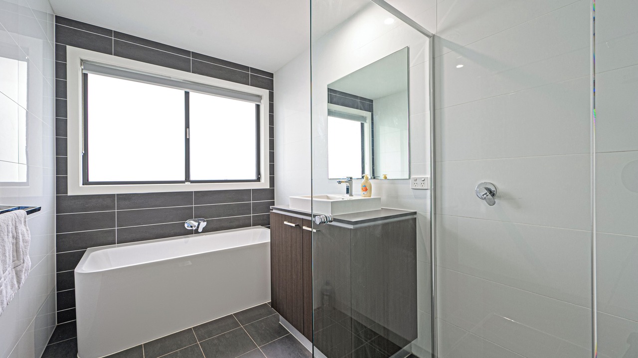 Photo of Bathroom in Catherine Field