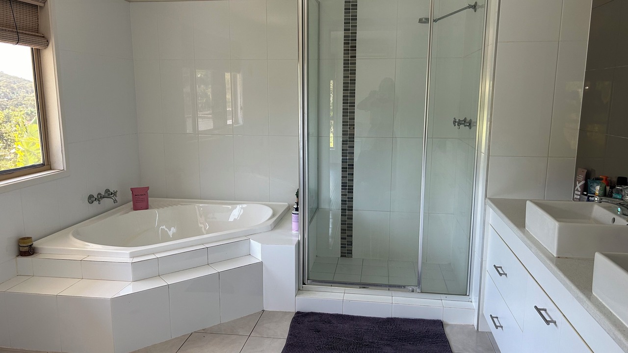 Photo of Bathroom in Tugun