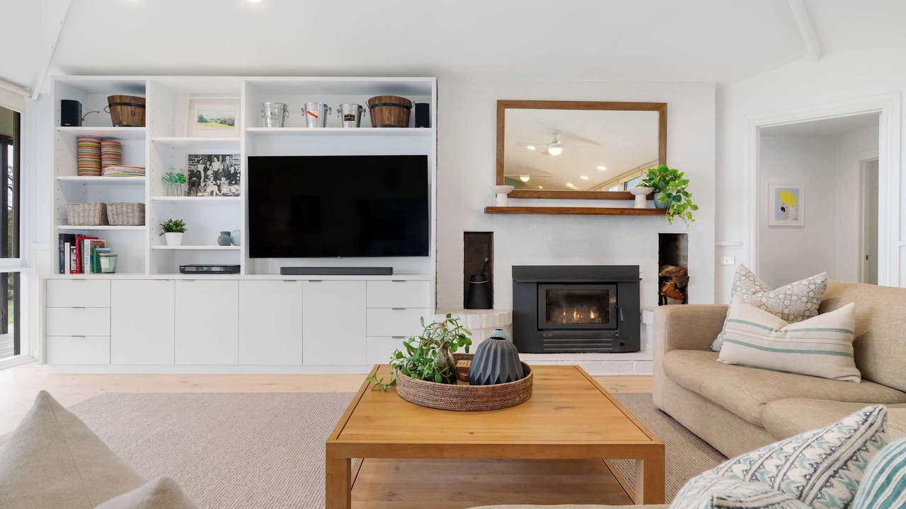 Photo of Livingroom in Red Hill South