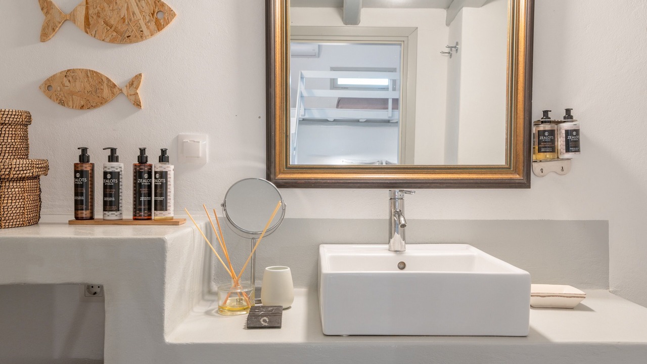 Photo of Bathroom in Agios Ioannis