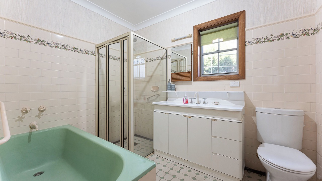 Photo of Bathroom in Oberon