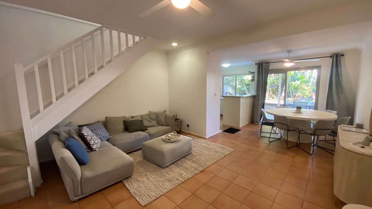 Photo of Livingroom in Currumbin Waters