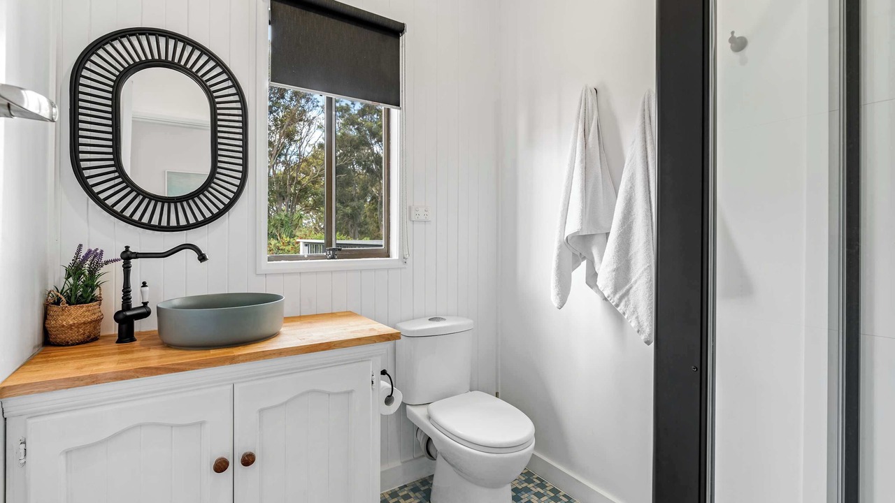 Photo of Bathroom in Buff Point
