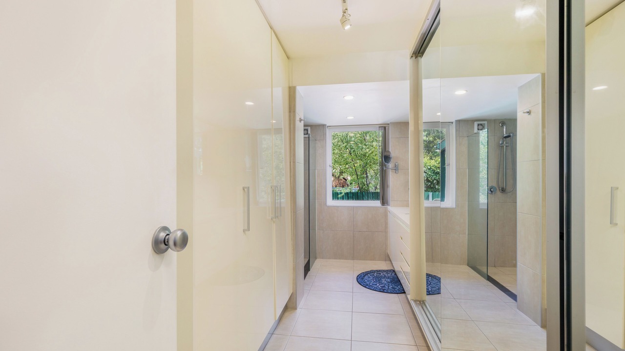 Photo of Bathroom in Yarralumla