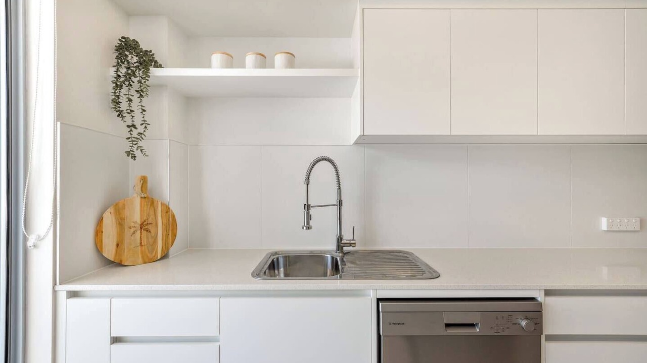 Photo of Kitchen in Kewarra Beach