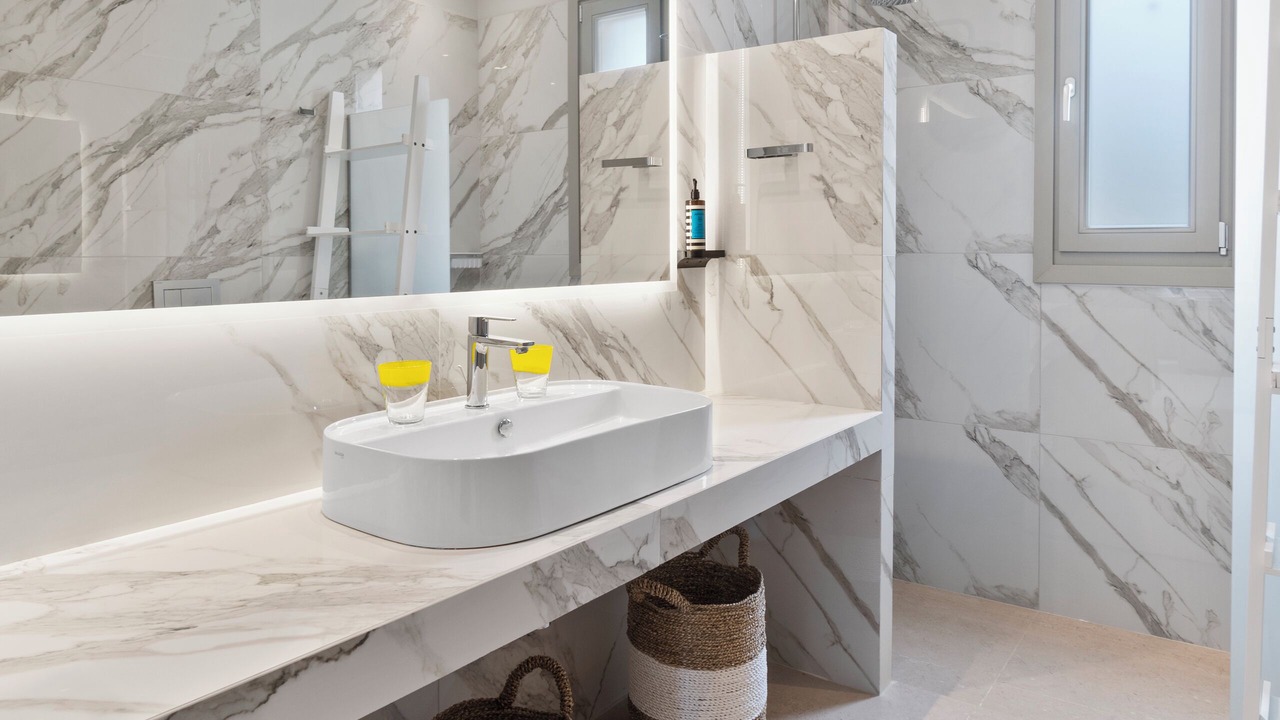 Photo of Bathroom in Paleopolis