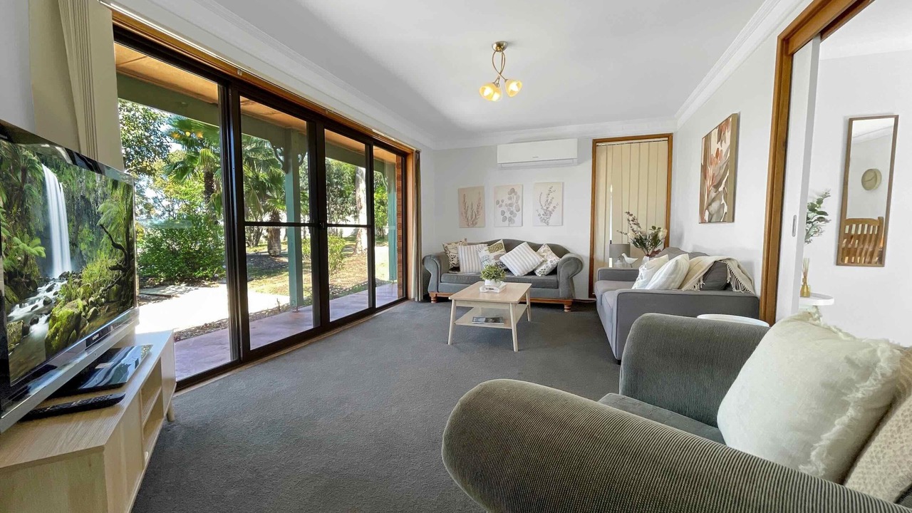 Photo of Livingroom in Lovedale