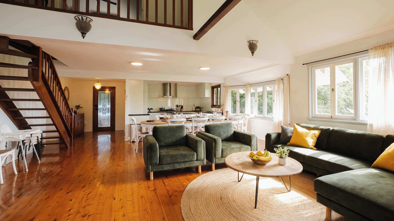 Photo of Livingroom in Bayview Heights