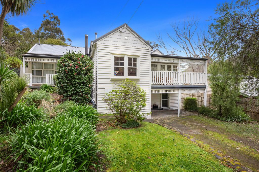 Photo of Outdoor in Tecoma
