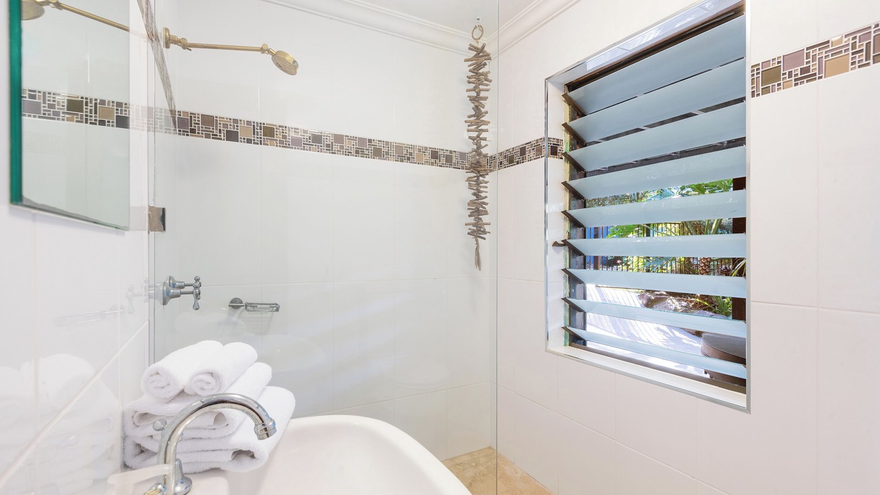 Photo of Bathroom in Korora
