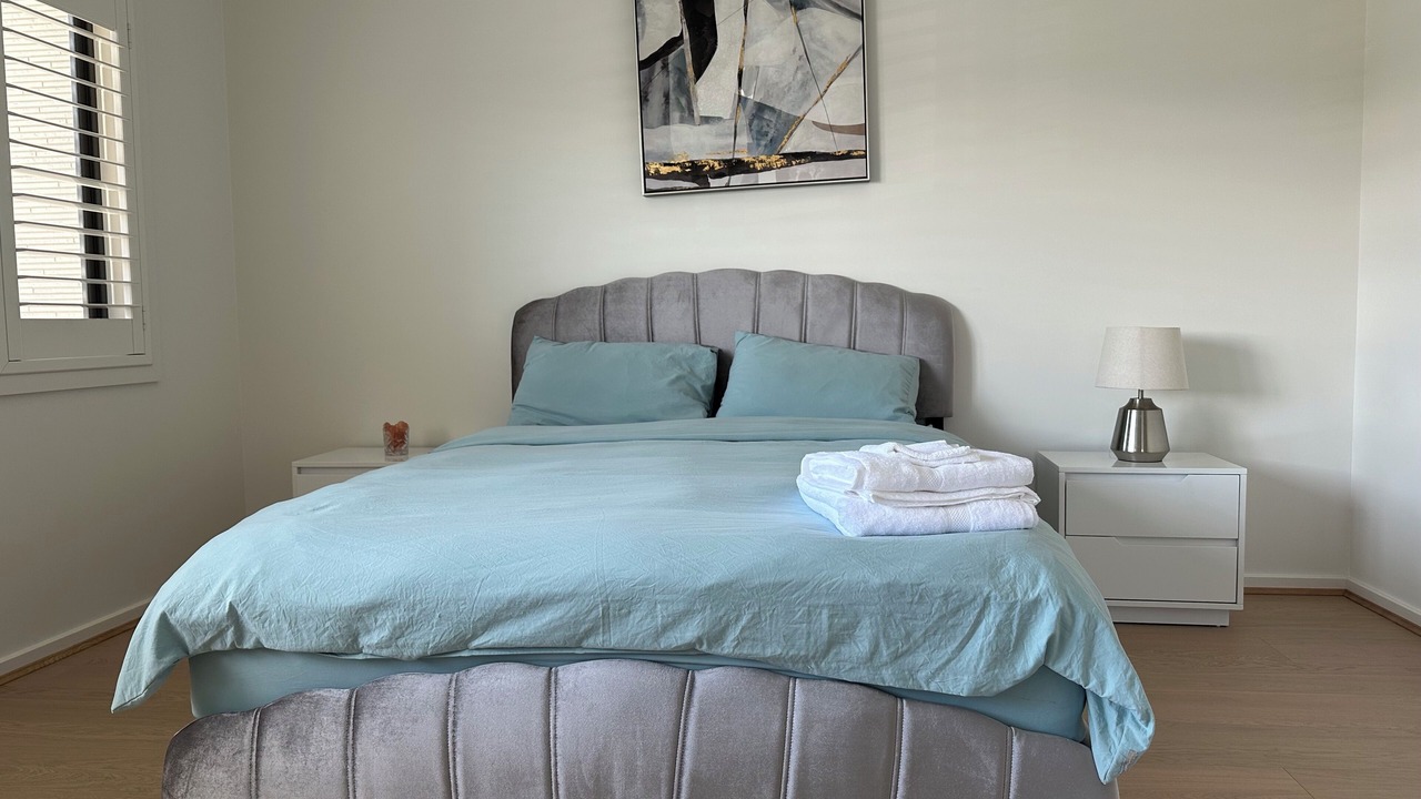 Photo of Bedroom in Gledswood Hills
