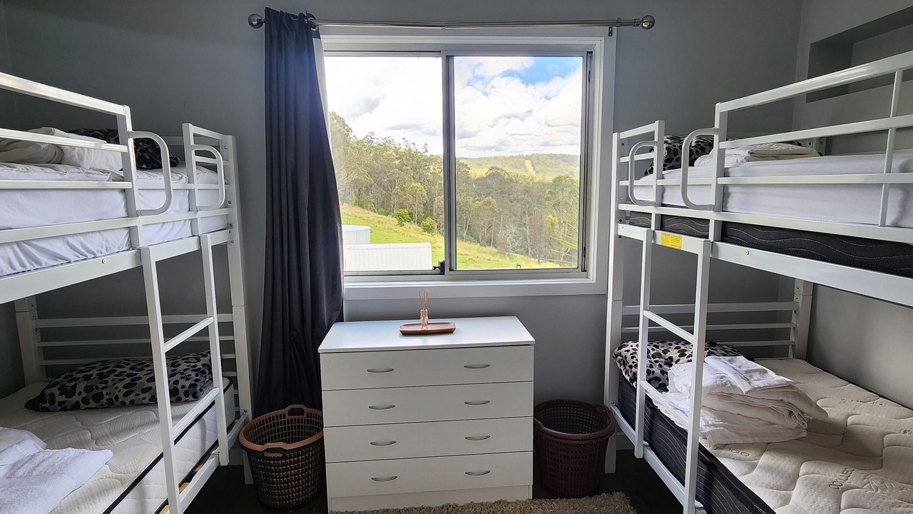 Photo of Bedroom in Drake