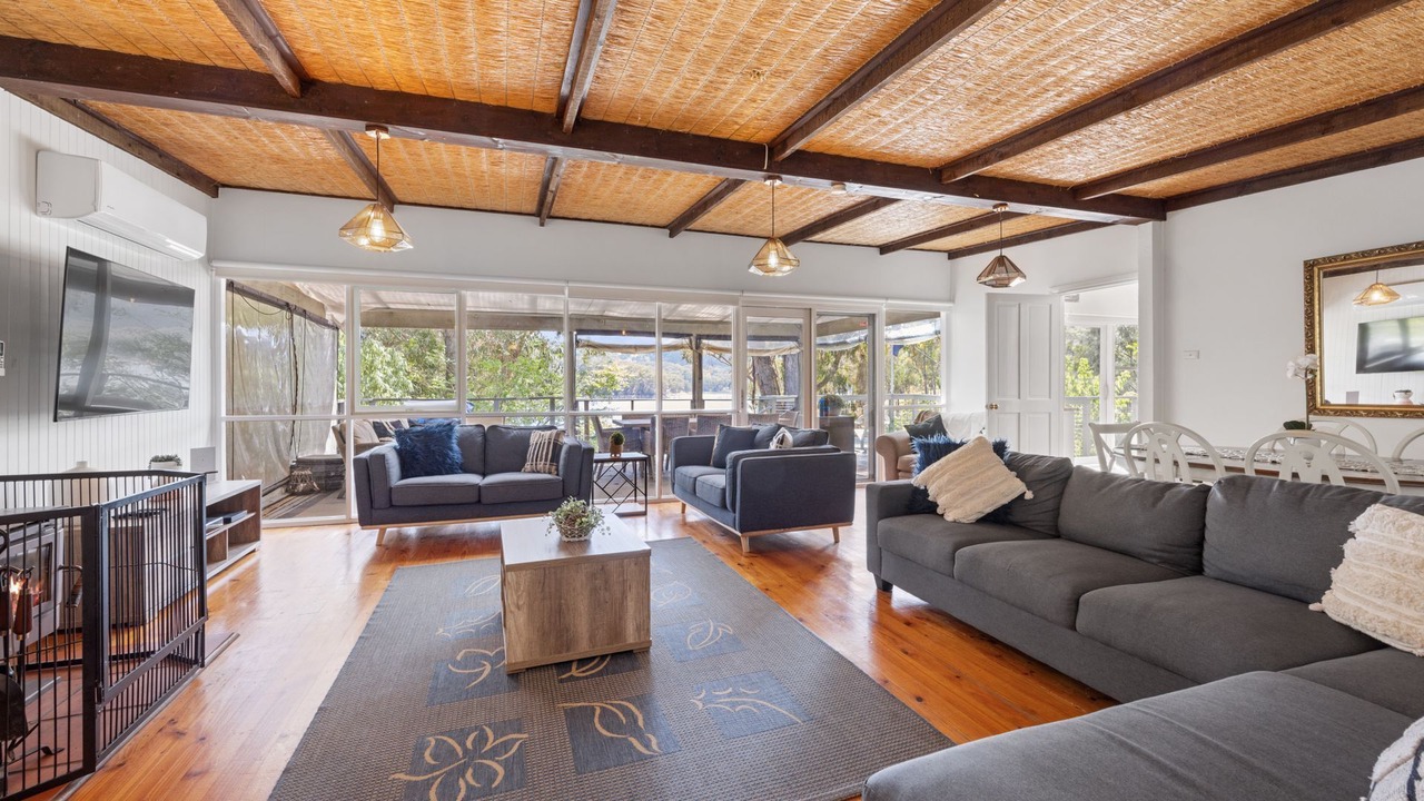 Photo of Livingroom in Jamieson