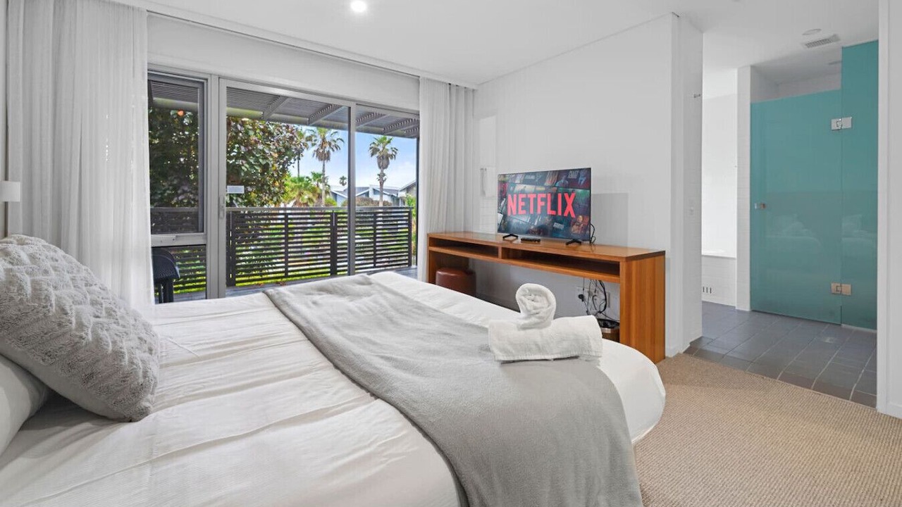 Photo of Bedroom in Magenta Shores