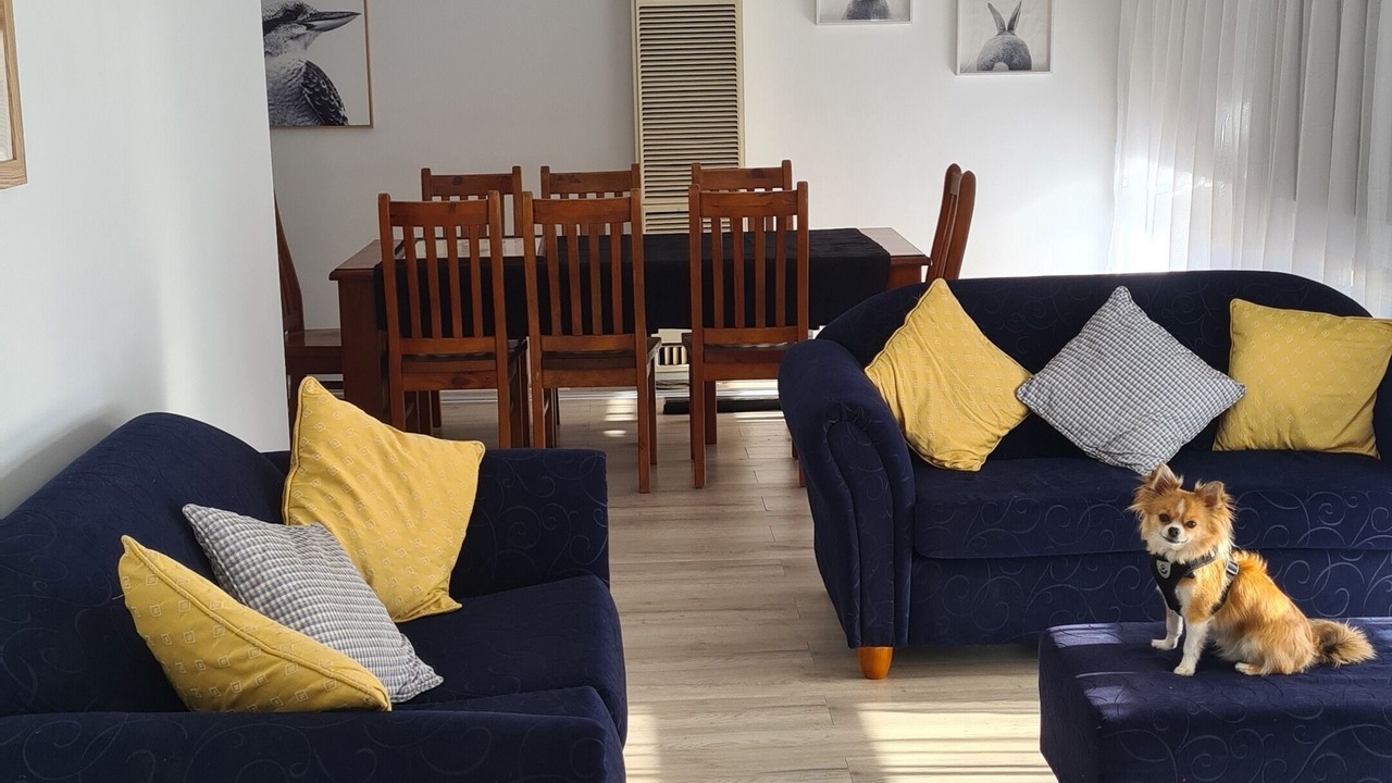 Photo of Livingroom in Redwood Park