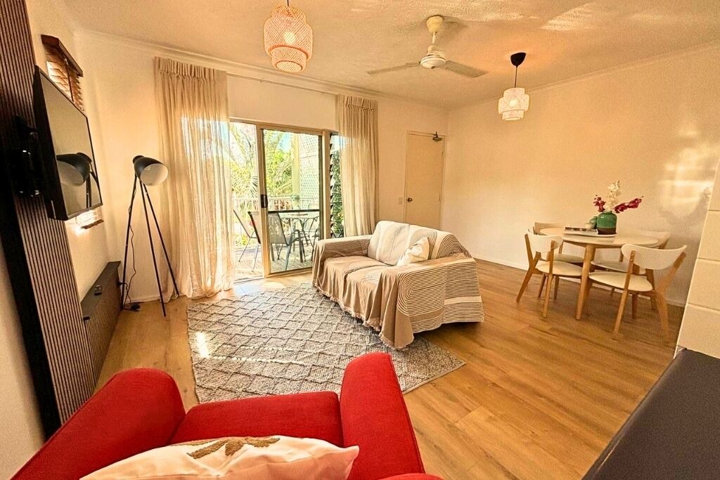 Photo of Livingroom in Holloways Beach