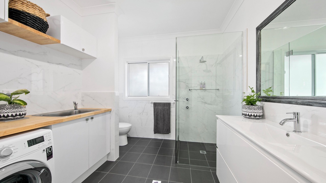 Photo of Bathroom in Broke