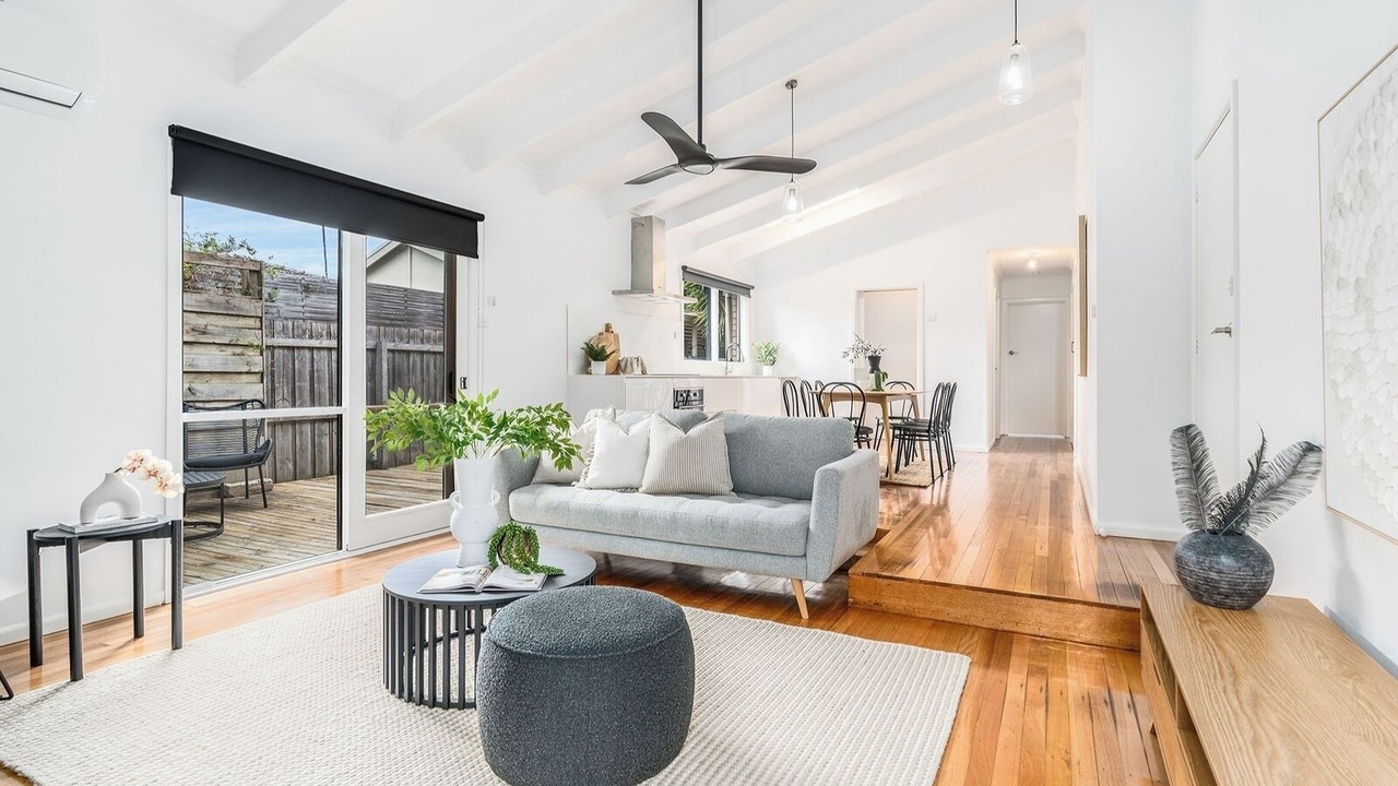 Photo of Livingroom in Bell Post Hill