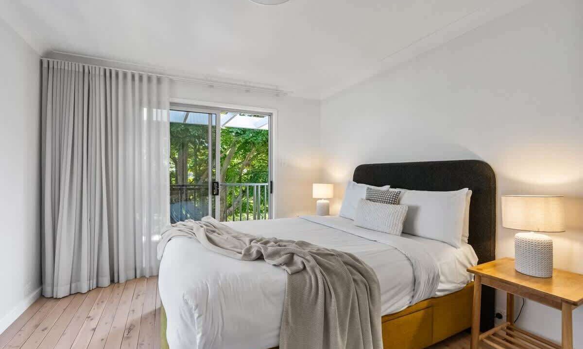 Photo of Bedroom in Mollymook Beach