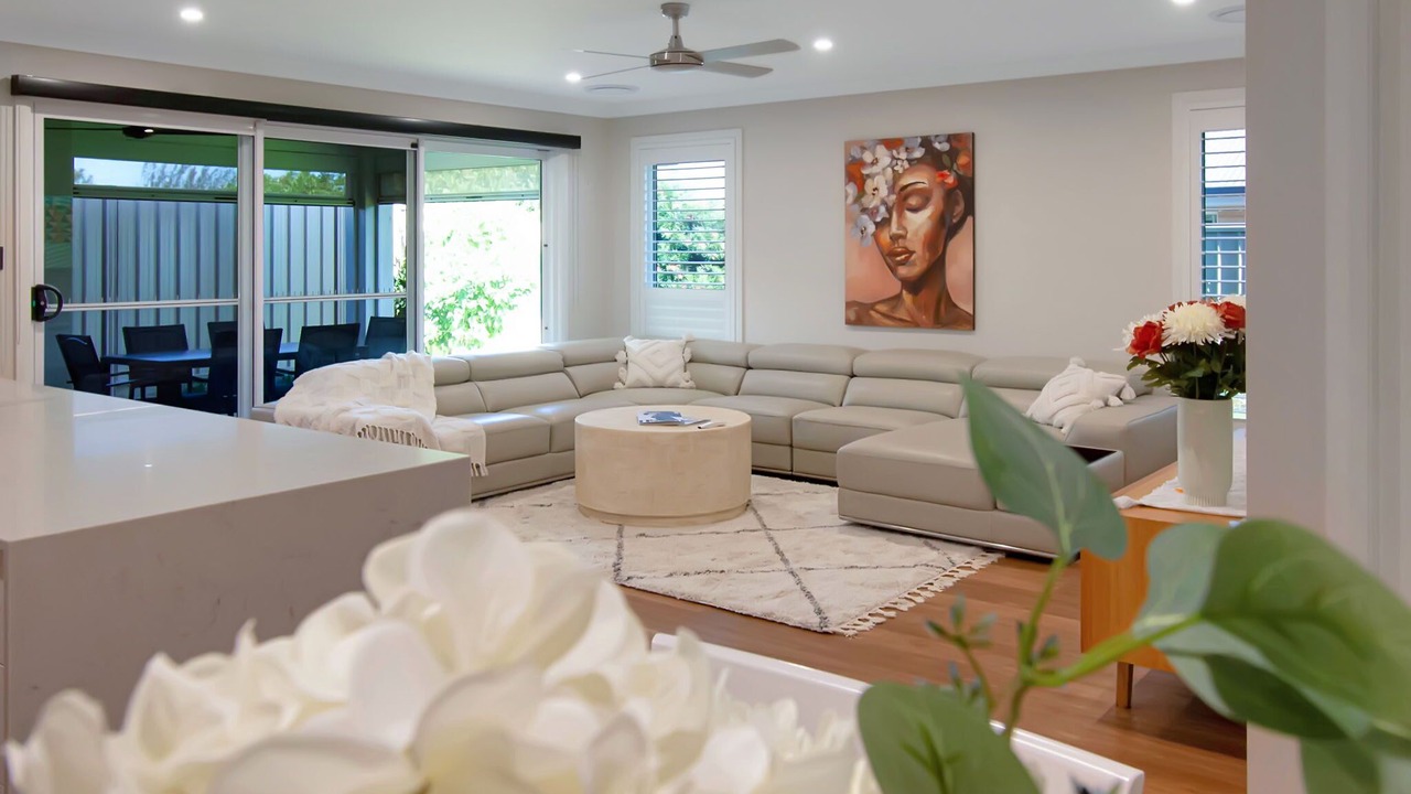 Photo of Livingroom in Lloyd