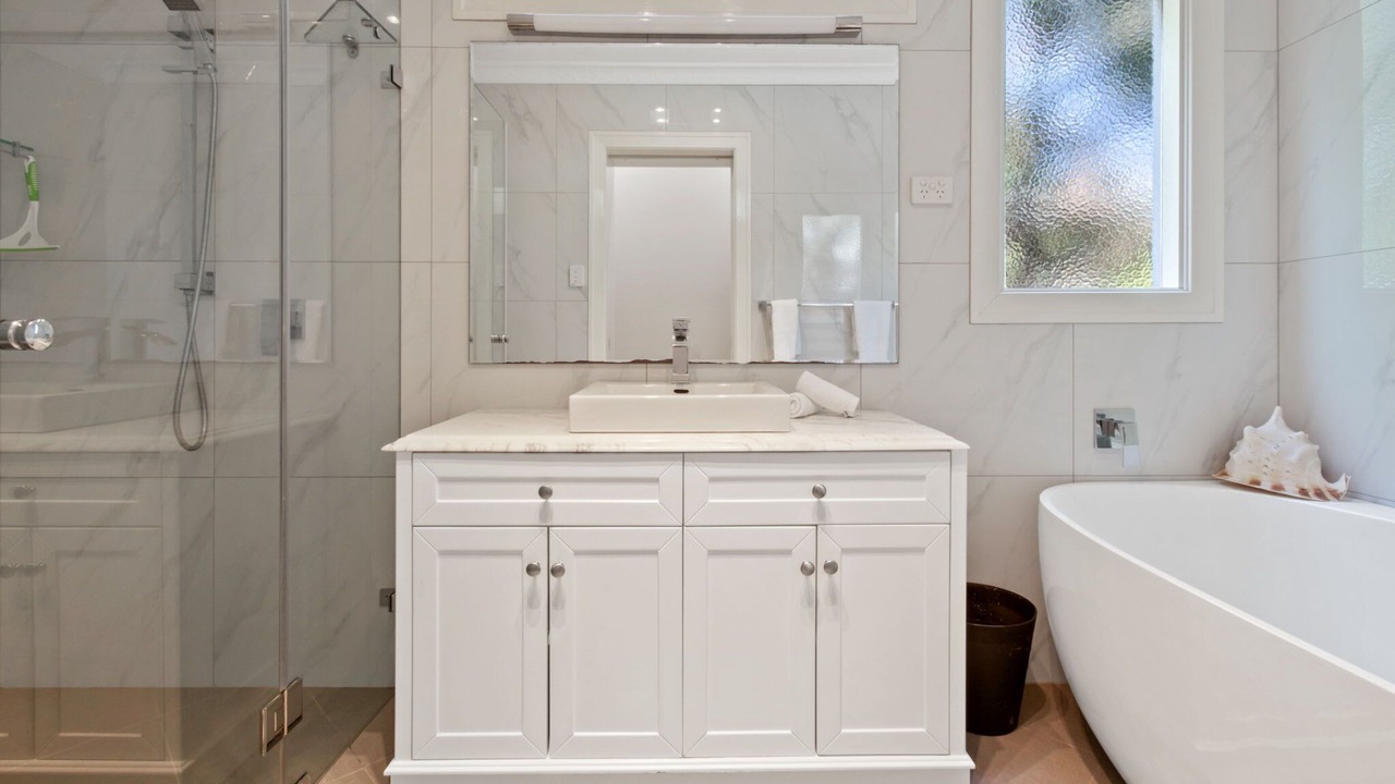 Photo of Bathroom in Turvey Park