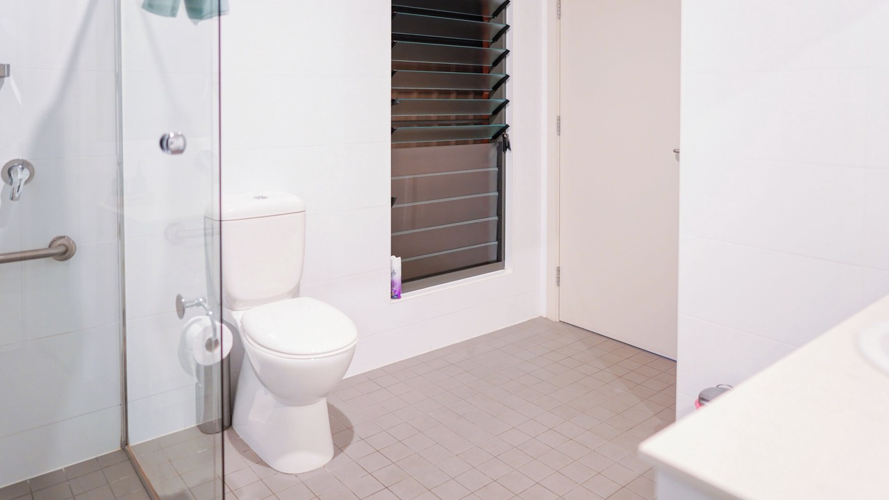 Photo of Bathroom in Kingscote