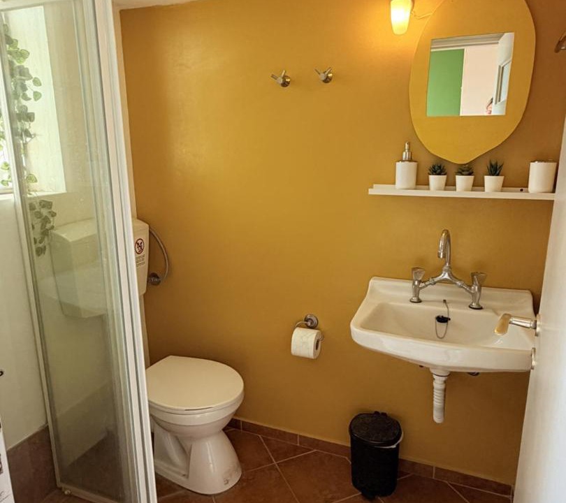 Photo of Bathroom in Apikia
