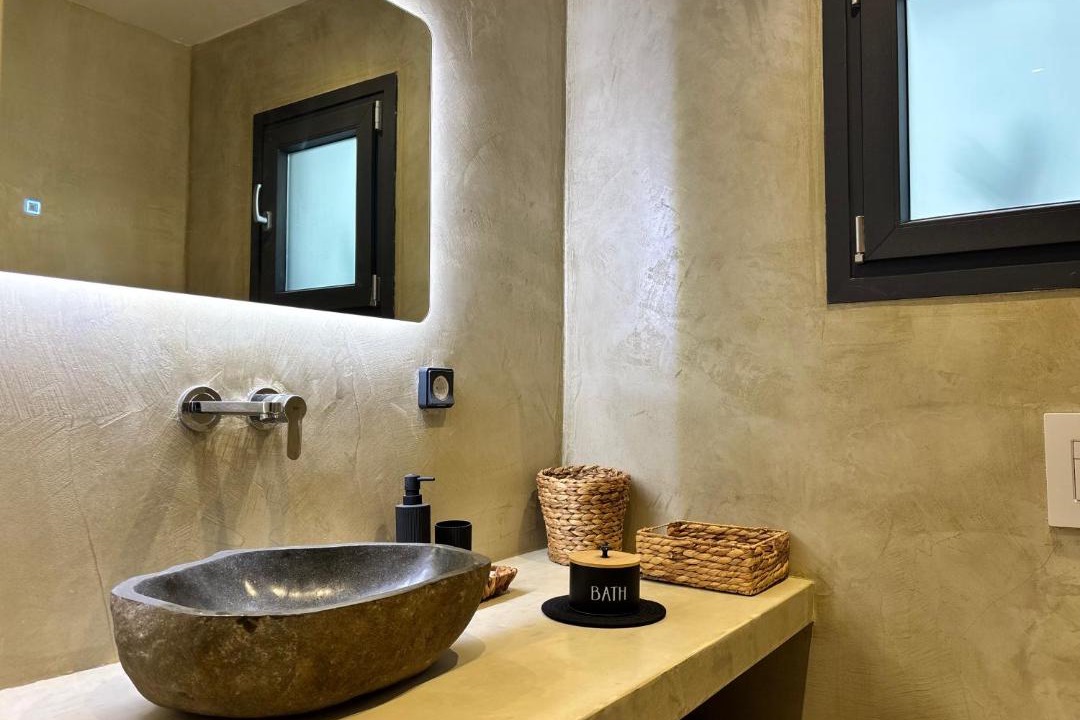 Photo of Bathroom in Kamari