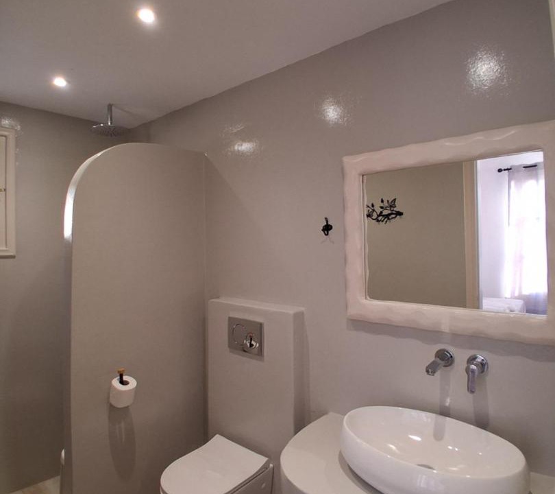 Photo of Bathroom in Taxiarchis