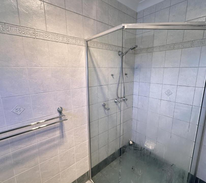 Photo of Bathroom in Lurnea
