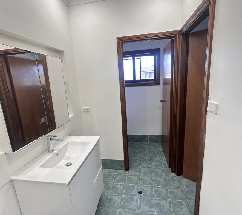 Photo of Bathroom in Lurnea