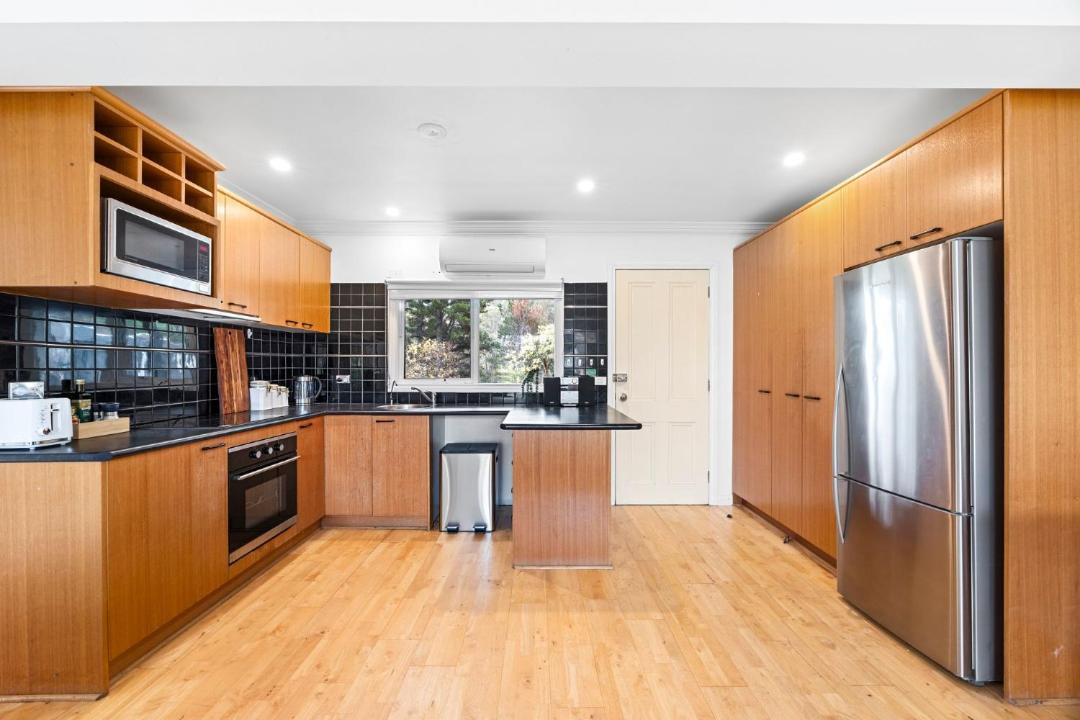 Photo of Kitchen in Goughs Bay