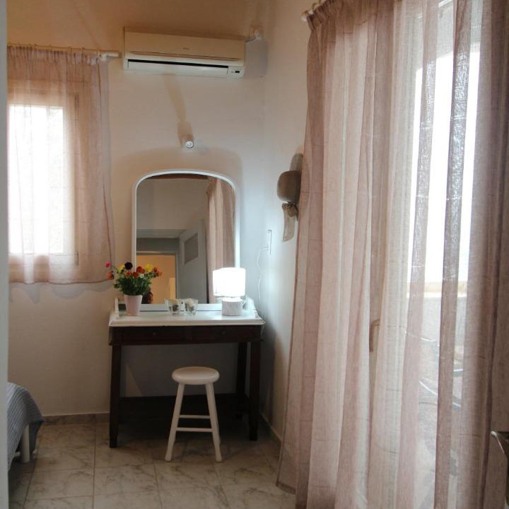 Photo of Others in Naxos