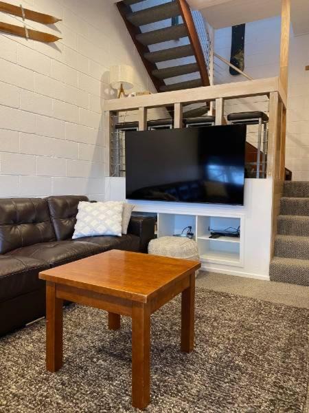 Photo of Livingroom in Falls Creek