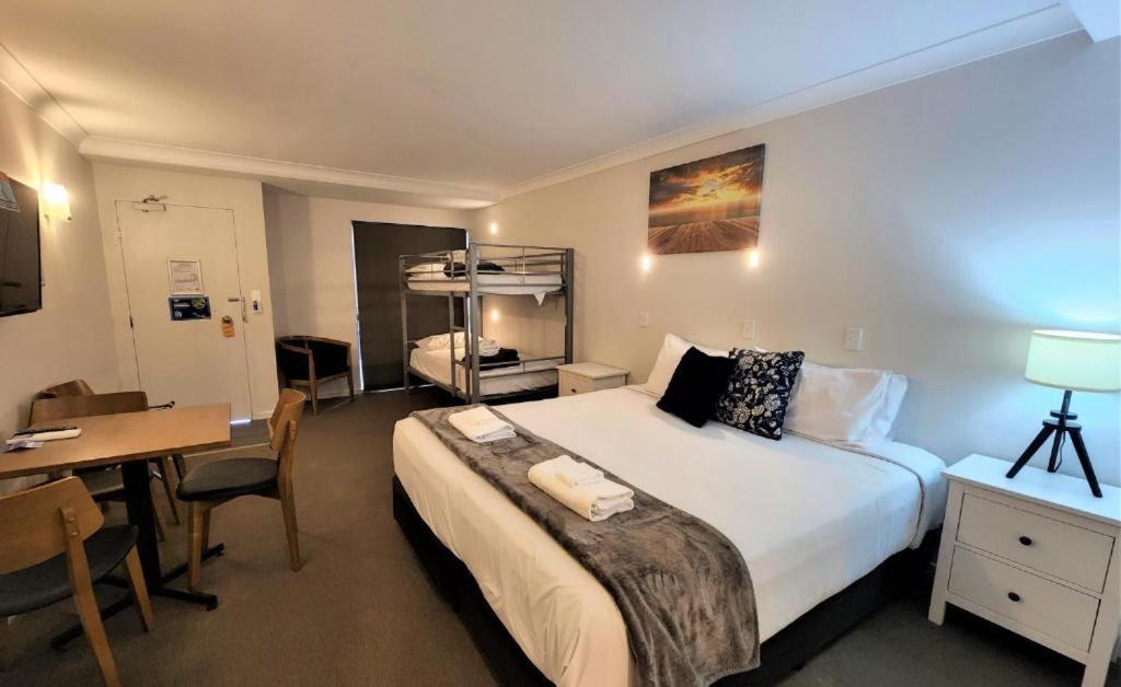 Photo of Bedroom in Helensvale