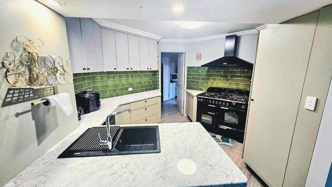 Photo of Kitchen in Urangan