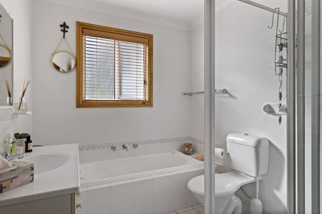 Photo of Bathroom in Narrawallee