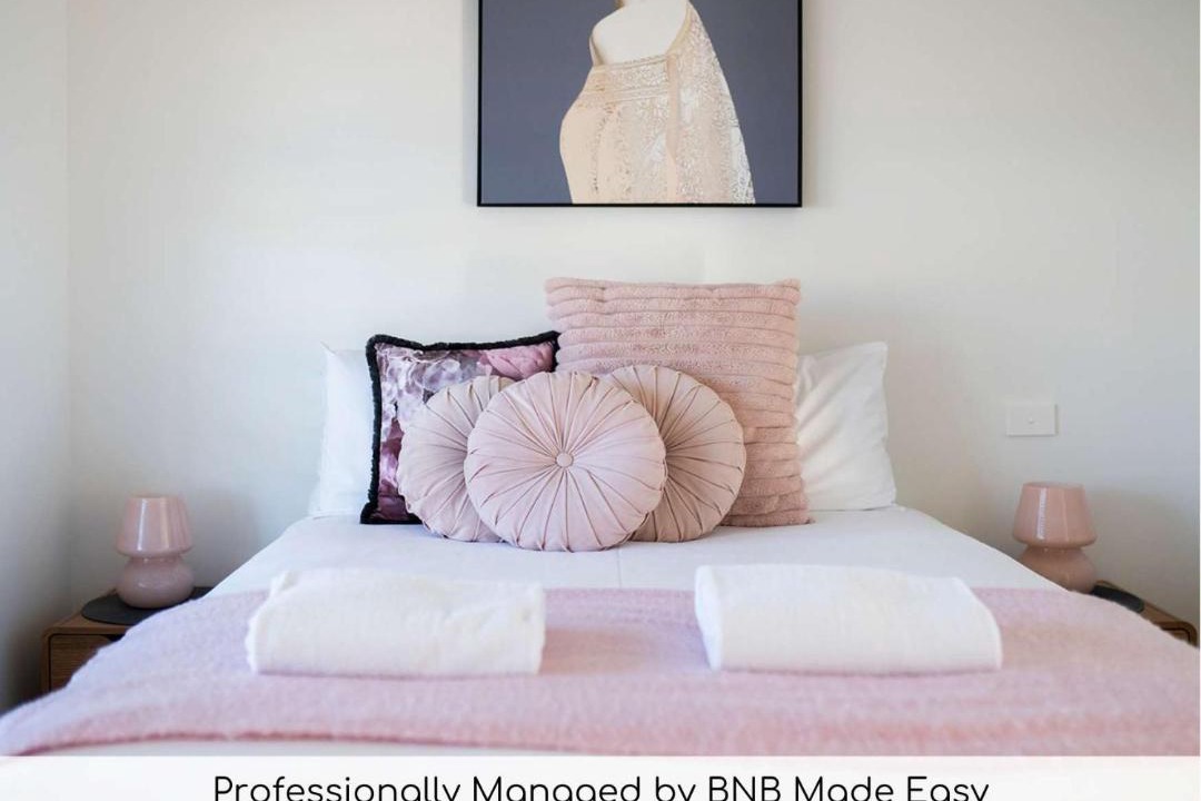 Photo of Bedroom in Orange