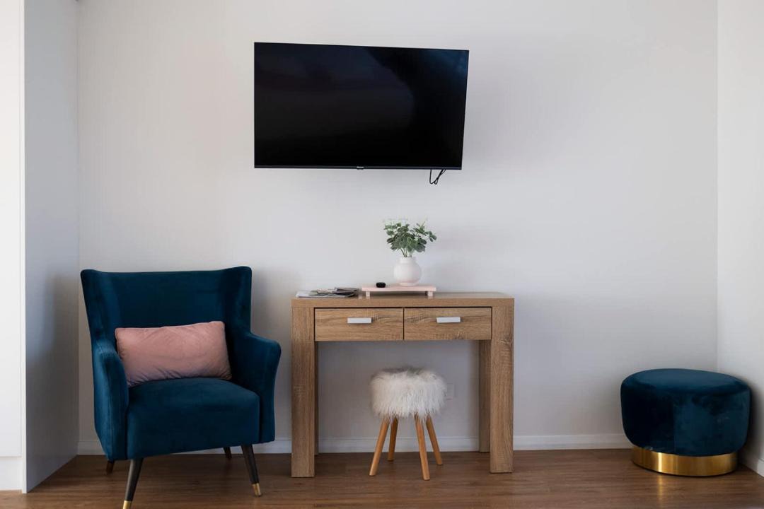 Photo of Livingroom in Orange