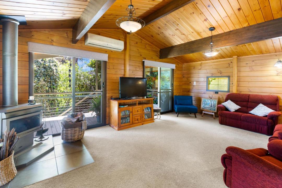 Photo of Livingroom in Jamieson