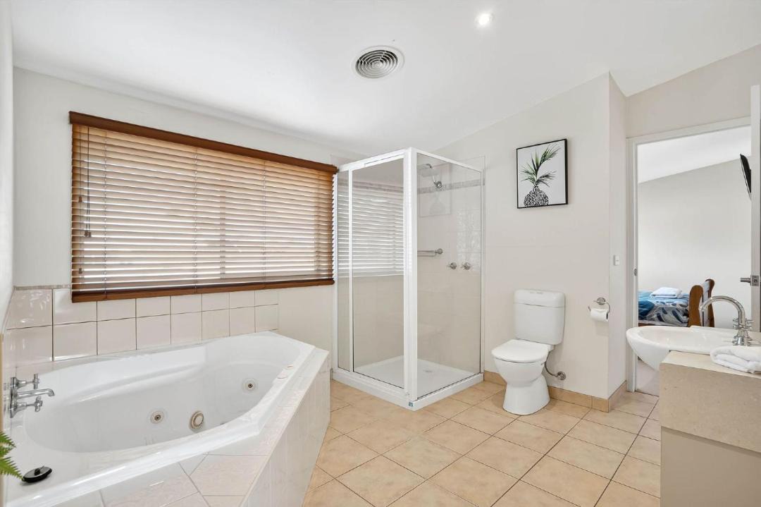 Photo of Bathroom in Apollo Bay