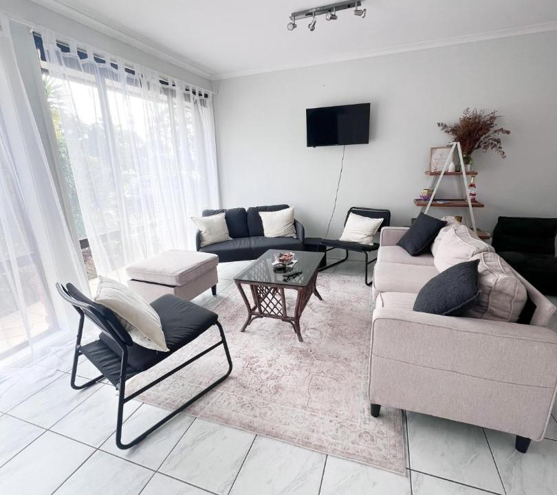 Photo of Livingroom in Bateau Bay